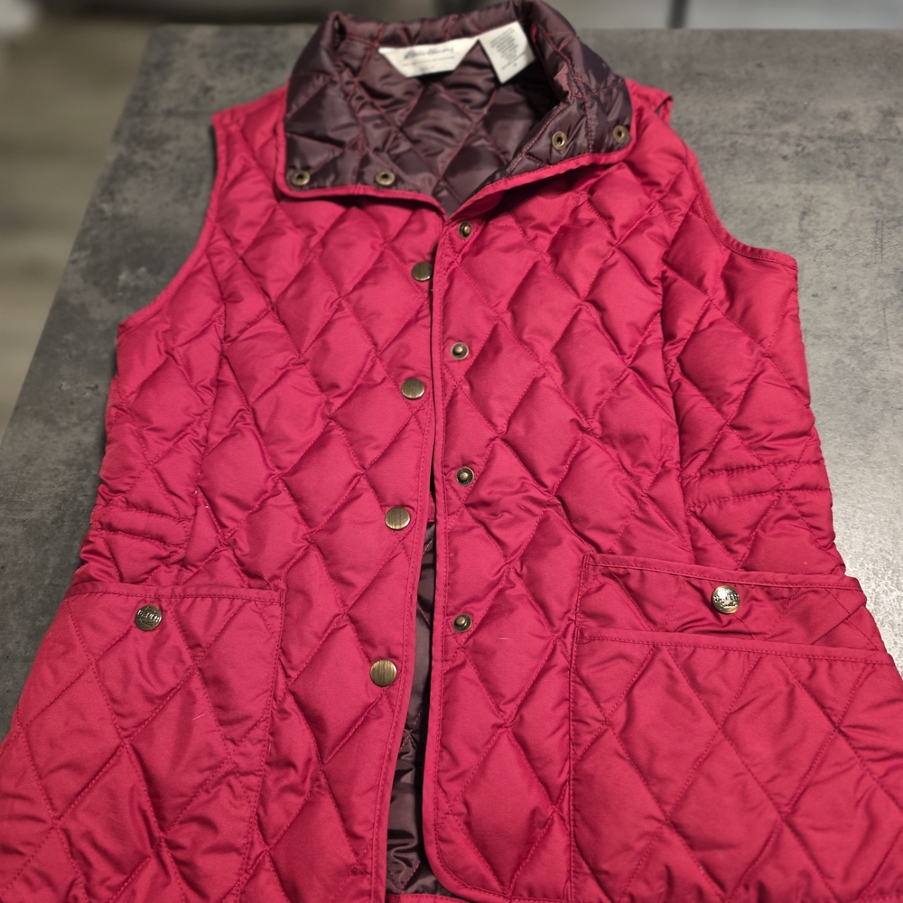 Eddie Bauer Dark Red 75% Goose Down Quilted Vest Size S Women’s